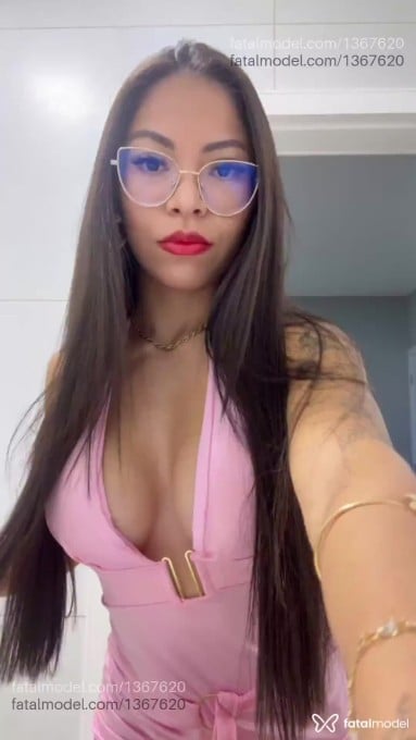 Acompanhante mulher com cabelo castanho de olhos castanhos em Joinville - Maya Safira