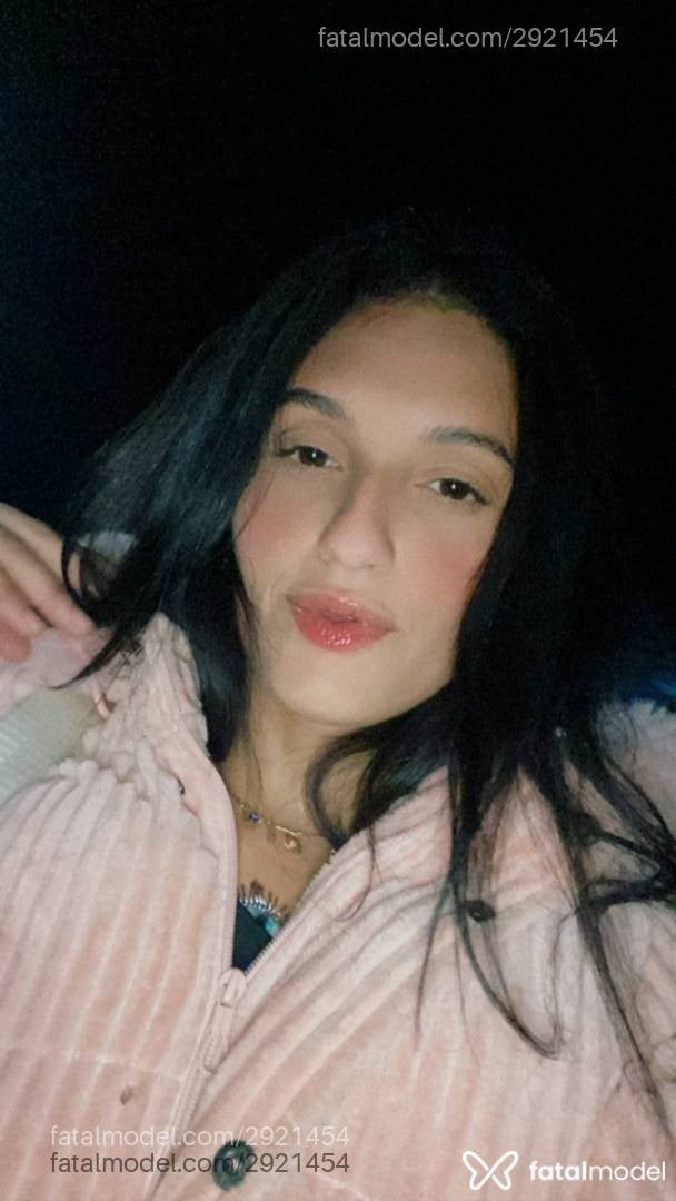 Acompanhante mulher morena (o) de olhos castanhos - Sofy