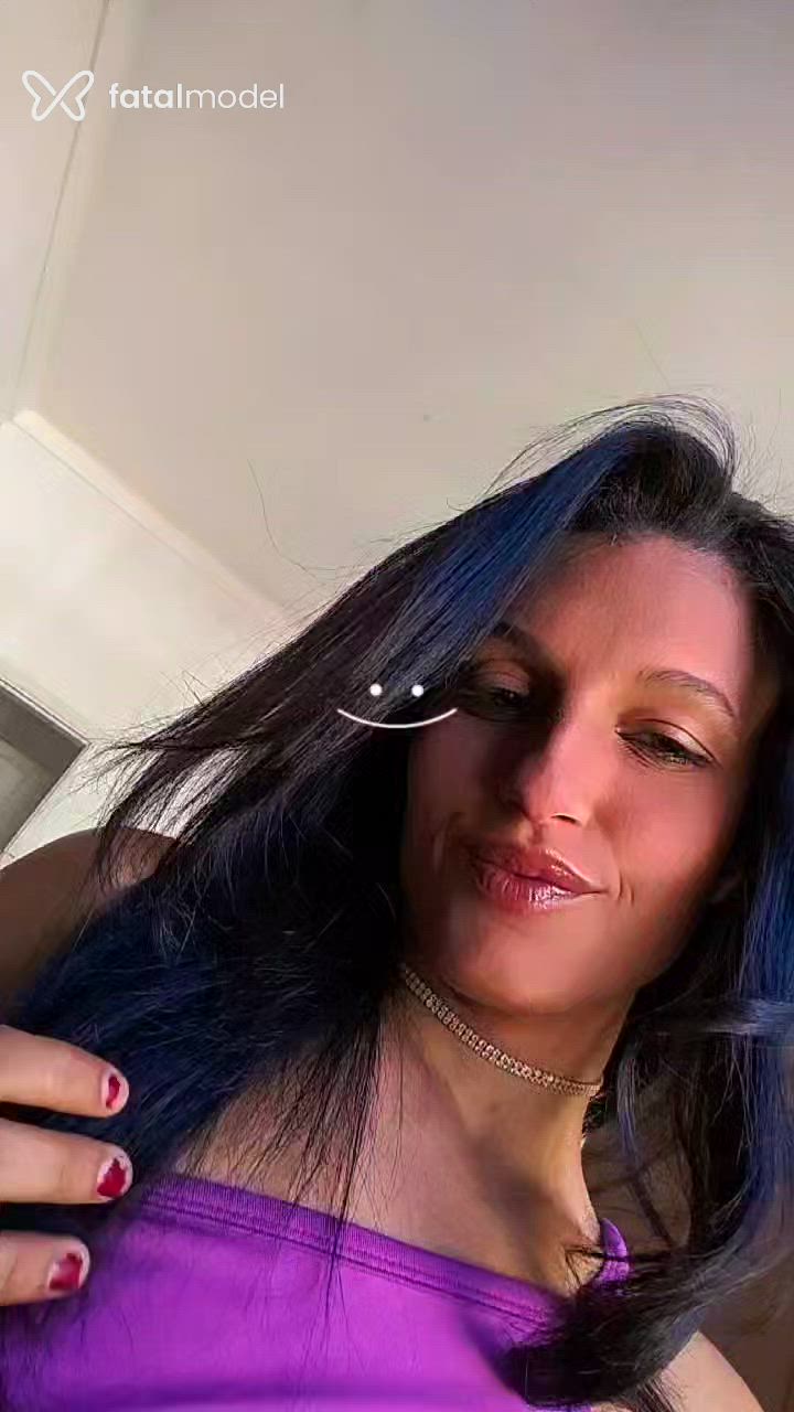 Acompanhante mulher morena (o) de olhos castanhos em Juiz de Fora Acompanhante mulher morena (o) de olhos castanhos em Juiz de Fora - Sofy