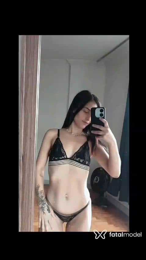 Acompanhante mulher morena (o) de olhos castanhos - Sofy