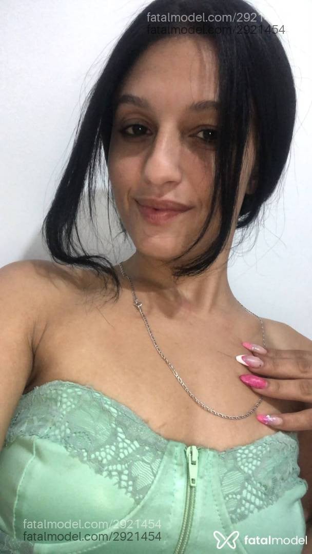 Acompanhante mulher morena (o) de olhos castanhos - Sofy