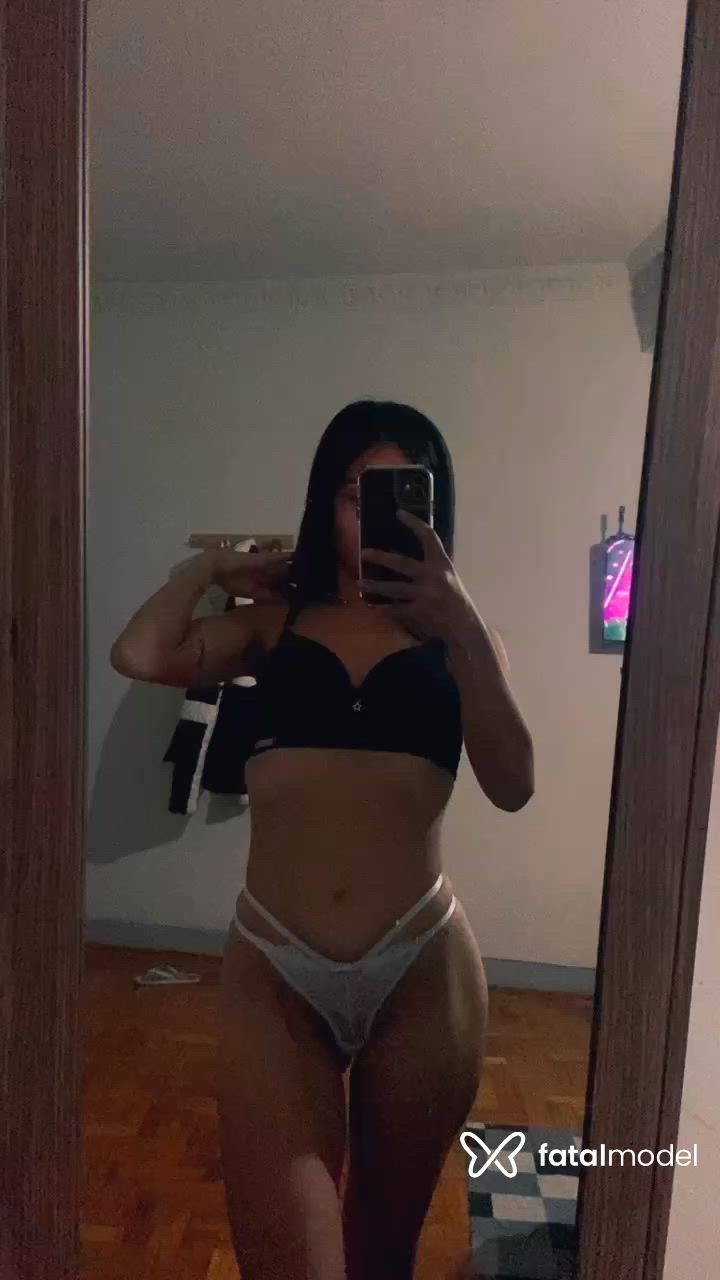 Acompanhante mulher morena (o) de olhos castanhos - Sofy