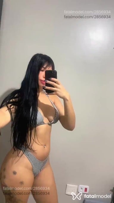 Acompanhante mulher morena (o) de olhos castanhos em Cascavel Acompanhante mulher morena (o) de olhos castanhos em Cascavel - Tiffany