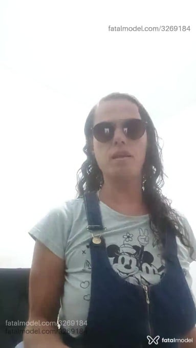 Acompanhante mulher trans morena (o) de olhos pretos em Catalão Acompanhante mulher trans morena (o) de olhos pretos em Catalão - Emilie Fernandes
