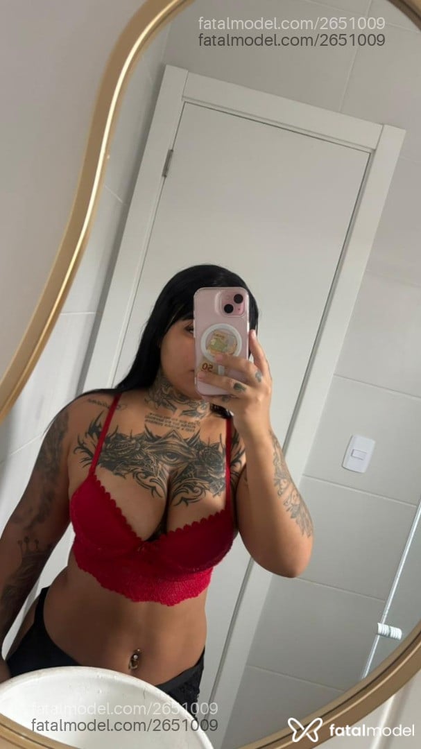 Acompanhante mulher morena (o) de olhos castanhos em Canoas - Dhulia