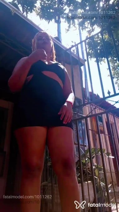 Acompanhante mulher com cabelo colorido de olhos mel em Rondonópolis Acompanhante mulher com cabelo colorido de olhos mel em Rondonópolis - Sacha Silva