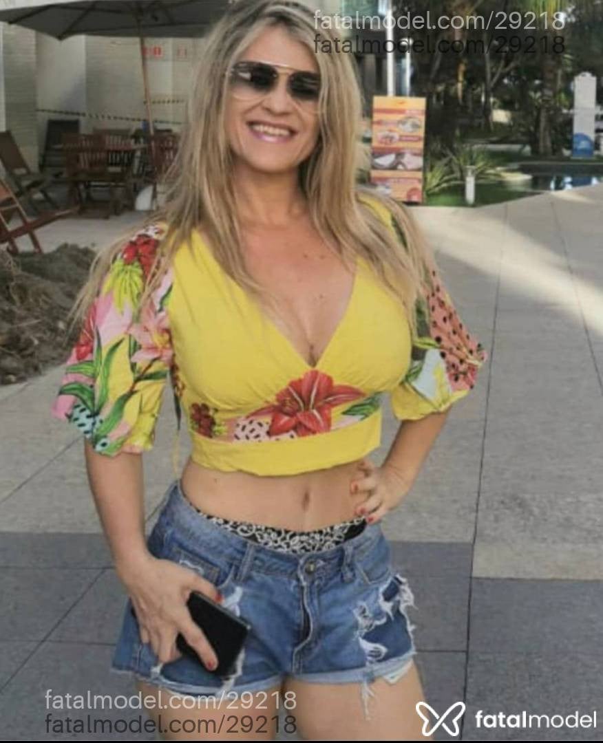 Acompanhante mulher loira (o) de olhos verdes em Uberlândia - Livia