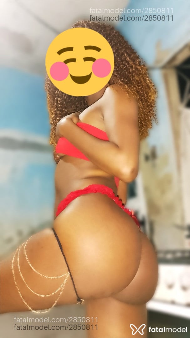 Acompanhante mulher morena (o) de olhos castanhos em São João de Meriti - Magriinpinadinha