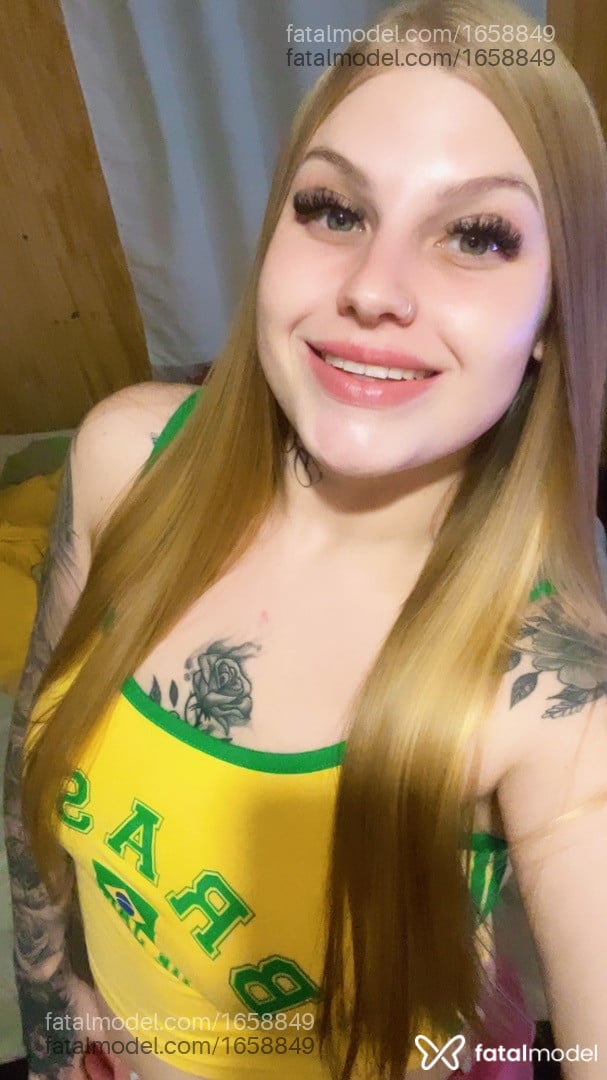 Acompanhante mulher loira (o) de olhos azuis em Caxias do Sul - Jenifer Schmidt