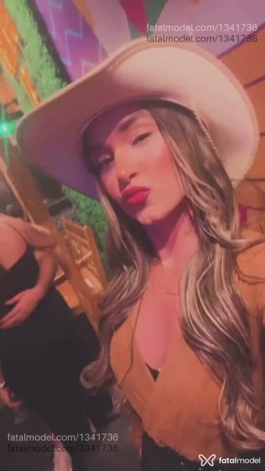 Acompanhante mulher loira (o) de olhos castanhos em Contagem - Valentina Duartte
