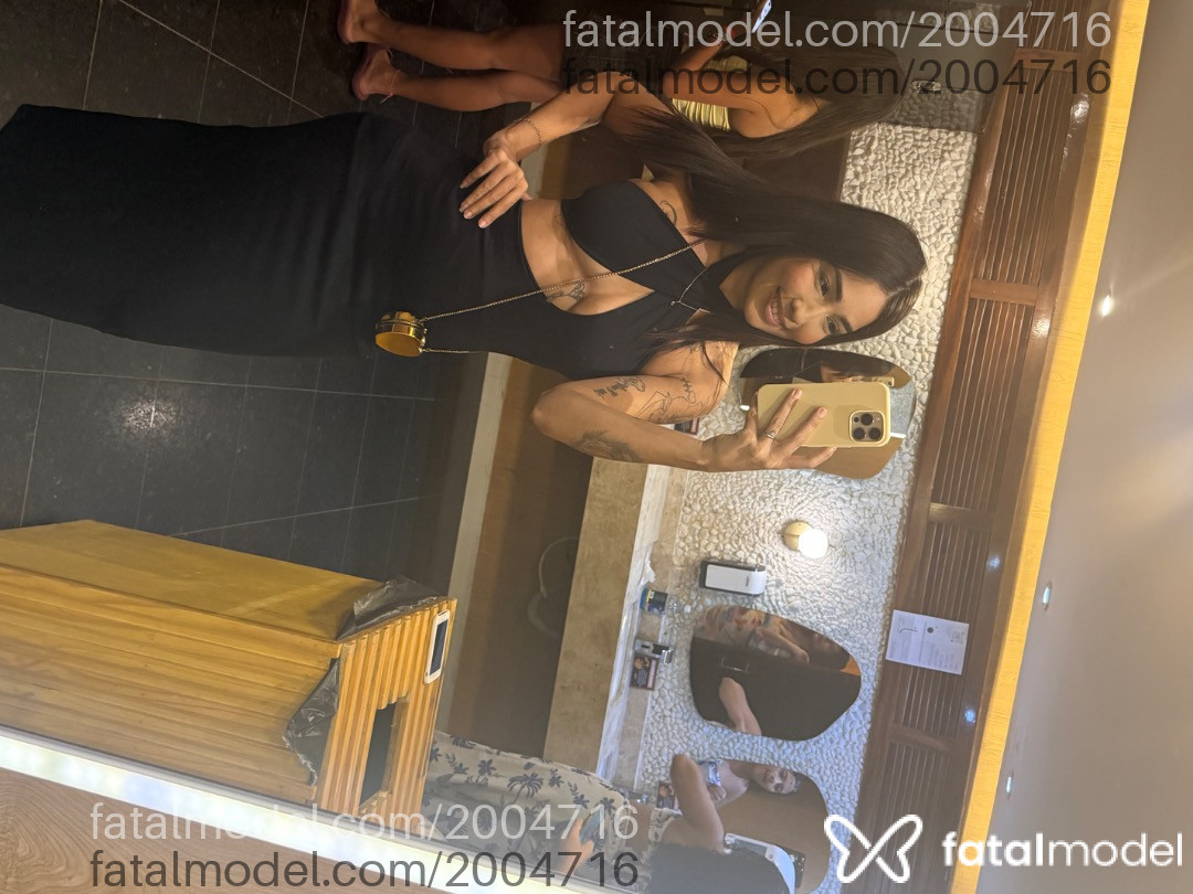 Acompanhante mulher morena (o) de olhos castanhos em Recife Acompanhante mulher morena (o) de olhos castanhos em Recife - Emilia
