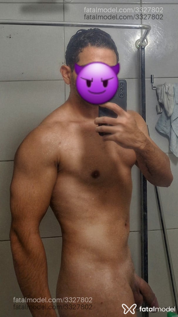 Acompanhante homem morena (o) de olhos castanhos em Natal Acompanhante homem morena (o) de olhos castanhos em Natal - Kalel
