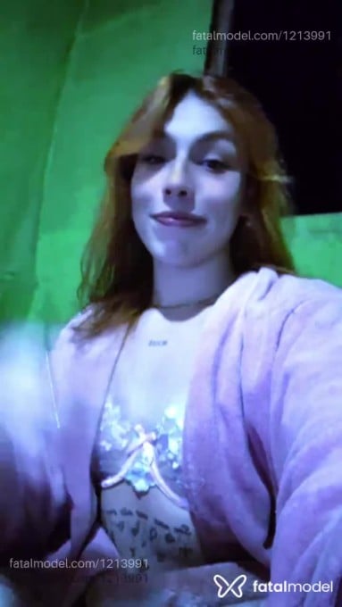 Acompanhante travesti ruiva (o) de olhos castanhos em Santa Cruz do Sul - Allana