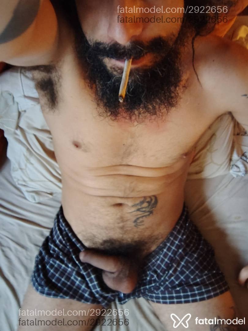 Acompanhante homem morena (o) de olhos castanhos - Oopróprio