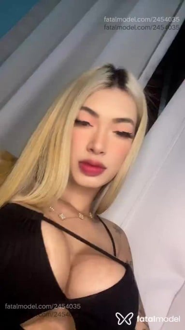 Acompanhante mulher trans morena (o) de olhos pretos em Anápolis Acompanhante mulher trans morena (o) de olhos pretos em Anápolis - Emilly Gulosi