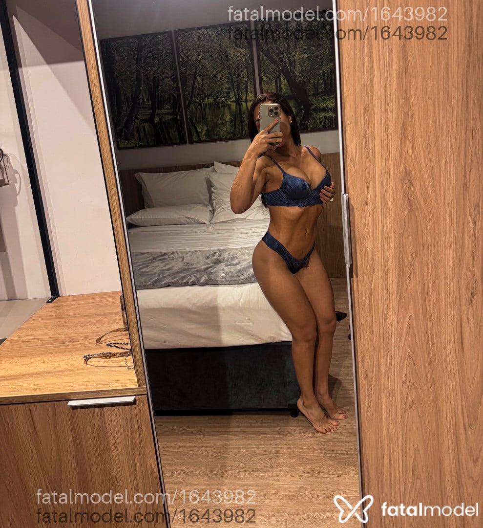 Acompanhante mulher morena (o) de olhos castanhos em Londrina - Lolla Monaliza