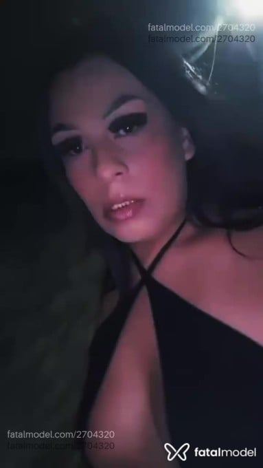 Acompanhante mulher trans morena (o) de olhos castanhos em Paranaguá Acompanhante mulher trans morena (o) de olhos castanhos em Paranaguá - Emilly Zamboni