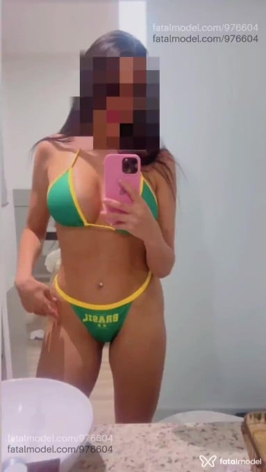 Acompanhante mulher morena (o) de olhos pretos em Divinópolis - Letícia