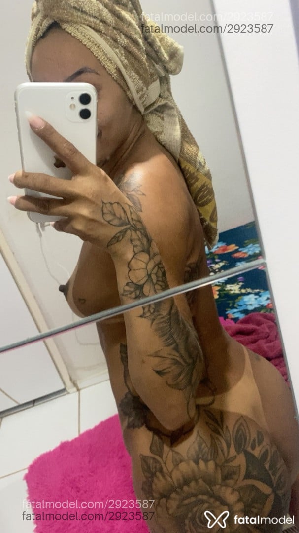 Acompanhante mulher morena (o) de olhos castanhos em Tabuleiro do Norte - Morena