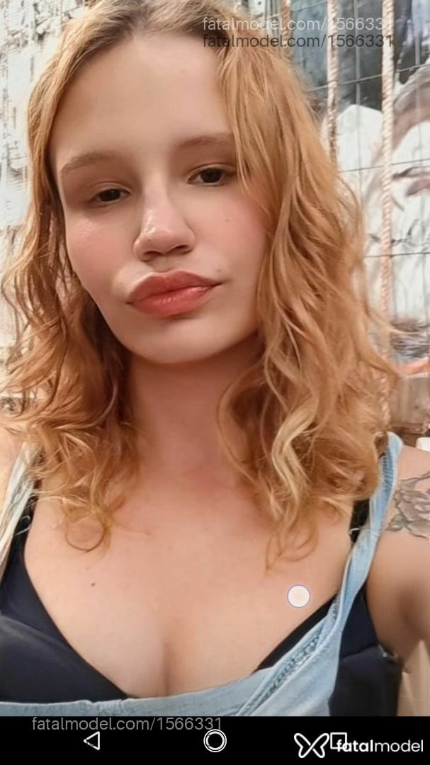 Acompanhante travesti loira (o) de olhos castanhos em Canoas Acompanhante travesti loira (o) de olhos castanhos em Canoas - Aurora