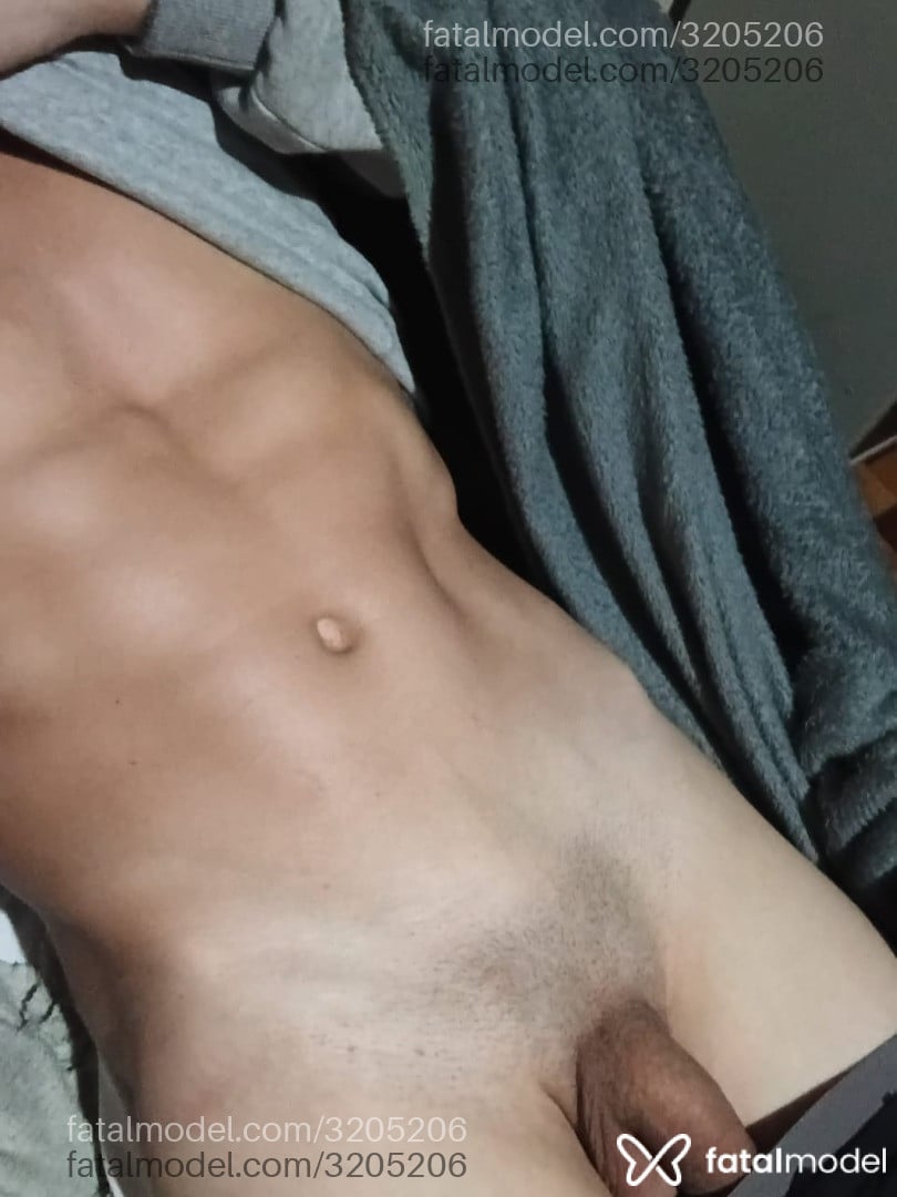 Acompanhante homem morena (o) de olhos castanhos em Porto Alegre - Secretyboi