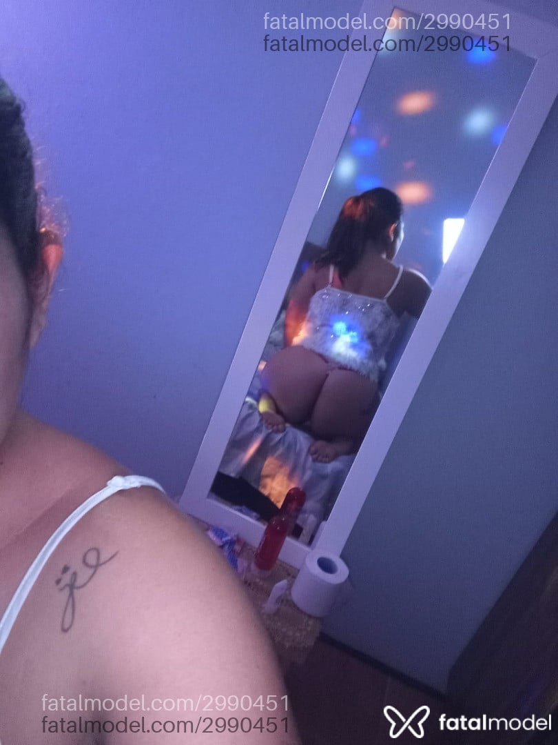 Acompanhante mulher com cabelo castanho de olhos castanhos em Penha - Natyelly