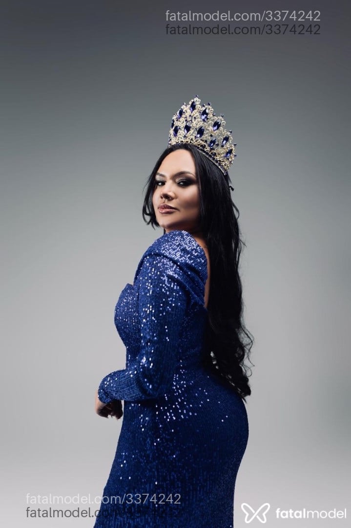 Acompanhante mulher morena (o) de olhos verdes em Londrina - Hellen Bellucci