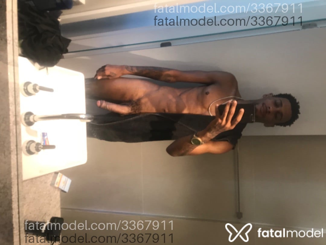 Acompanhante homem com cabelo castanho de olhos castanhos em Cabo Frio Acompanhante homem com cabelo castanho de olhos castanhos em Cabo Frio - Kinhocavalo