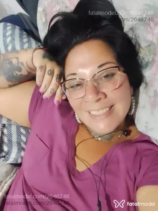 Acompanhante mulher morena (o) de olhos castanhos em Gravataí - Morena