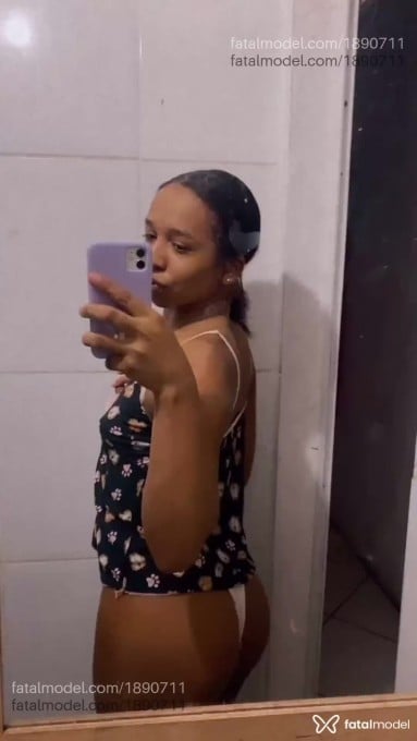 Acompanhante mulher trans morena (o) de olhos pretos em Volta Redonda Acompanhante mulher trans morena (o) de olhos pretos em Volta Redonda - Geovana