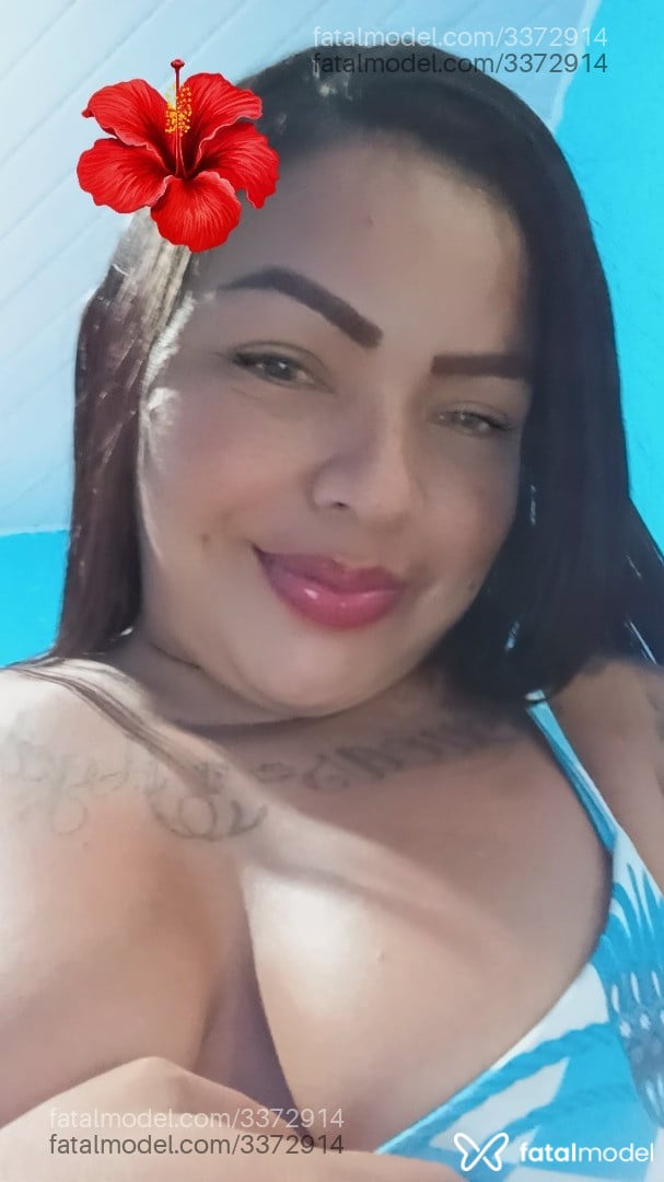 Acompanhante mulher morena (o) de olhos pretos - Sophia