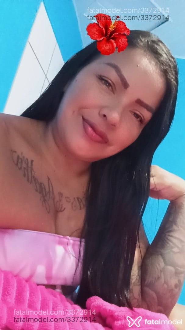 Acompanhante mulher morena (o) de olhos pretos - Sophia