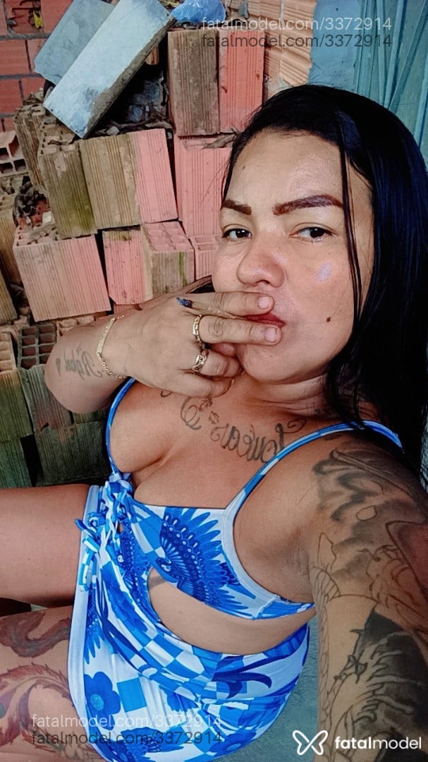 Acompanhante mulher morena (o) de olhos pretos - Sophia
