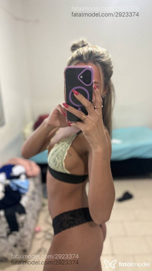 Acompanhante mulher loira (o) de olhos castanhos em Uberlândia - Isa Rodrigues