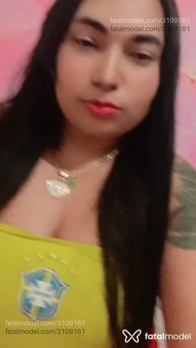 Acompanhante mulher morena (o) de olhos castanhos - Jana Acompanhante mulher morena (o) de olhos castanhos - Jana