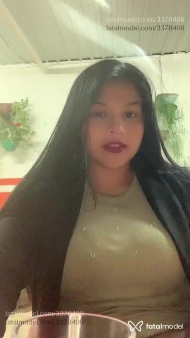 Acompanhante mulher morena (o) de olhos castanhos em São Paulo Acompanhante mulher morena (o) de olhos castanhos em São Paulo - índiaa