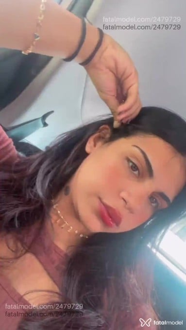 Acompanhante mulher com cabelo castanho de olhos castanhos em Osasco Acompanhante mulher com cabelo castanho de olhos castanhos em Osasco - Giulia
