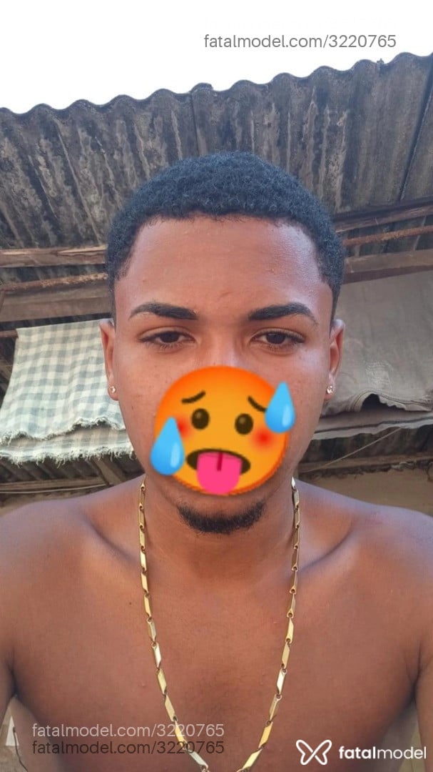 Acompanhante homem com cabelo grisalho de olhos castanhos em Volta Redonda - Diego Silva