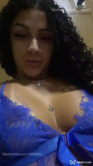 Acompanhante mulher ruiva (o) de olhos castanhos em Arapiraca Acompanhante mulher ruiva (o) de olhos castanhos em Arapiraca - Ariane vidal