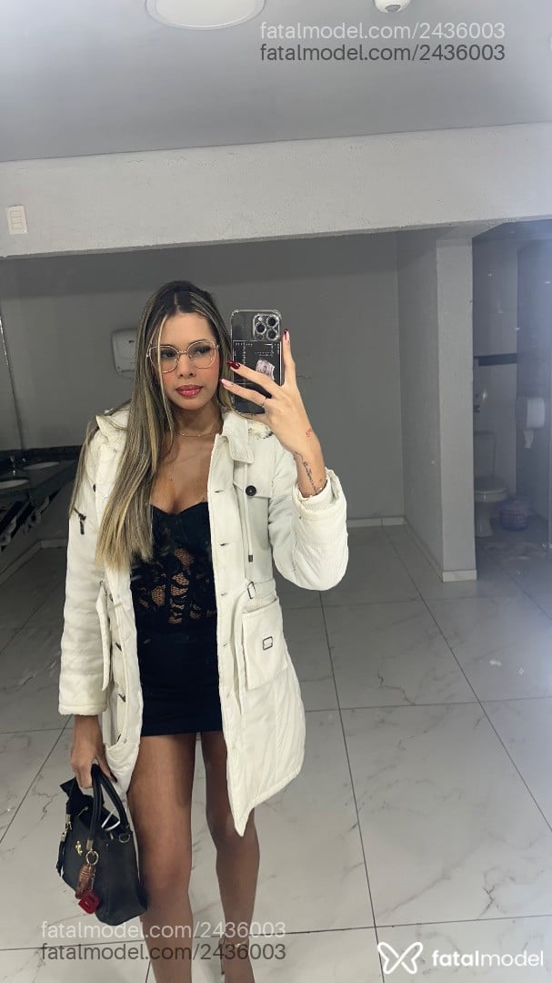 Acompanhante mulher loira (o) de olhos castanhos em Passo Fundo Acompanhante mulher loira (o) de olhos castanhos em Passo Fundo - Bestriz