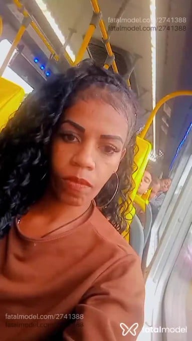 Acompanhante mulher com cabelo castanho de olhos castanhos - Manuela Souza