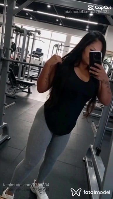 Acompanhante mulher com cabelo castanho de olhos castanhos em Nova Friburgo - Bia