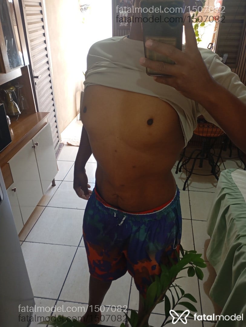 Acompanhante homem morena (o) de olhos castanhos em Rio Verde Acompanhante homem morena (o) de olhos castanhos em Rio Verde - Mukkamassagista