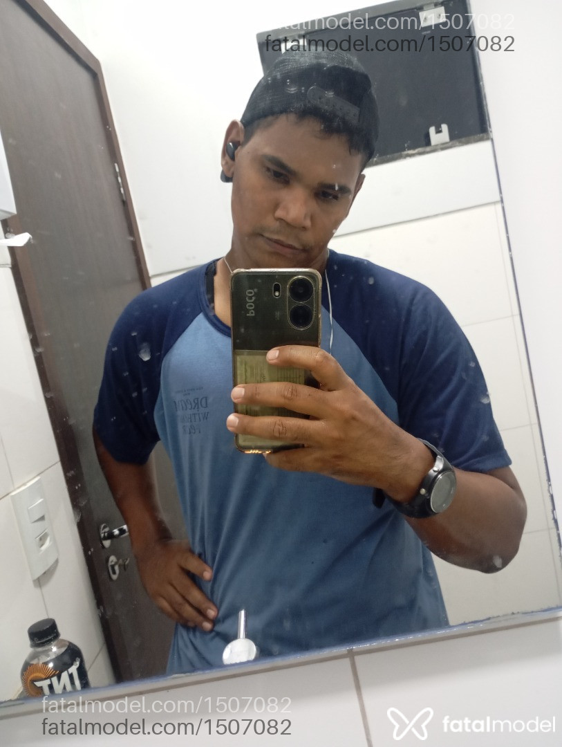 Acompanhante homem morena (o) de olhos castanhos em Rio Verde Acompanhante homem morena (o) de olhos castanhos em Rio Verde - Mukkamassagista