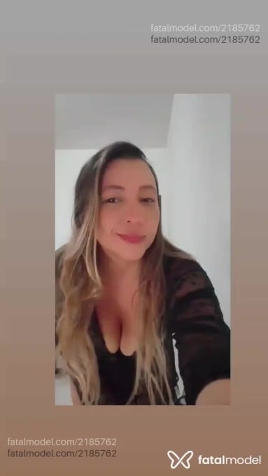 Acompanhante mulher com cabelo castanho de olhos castanhos em Rio do Sul Acompanhante mulher com cabelo castanho de olhos castanhos em Rio do Sul - Camilla
