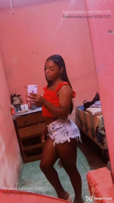 Acompanhante mulher trans morena (o) de olhos pretos - Kira Silva Acompanhante mulher trans morena (o) de olhos pretos - Kira Silva