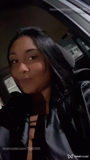 Acompanhante mulher morena (o) de olhos pretos em Saquarema Acompanhante mulher morena (o) de olhos pretos em Saquarema - Milena Bittencourt