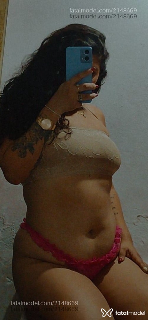 Acompanhante mulher morena (o) de olhos castanhos em Virtual - Caroline