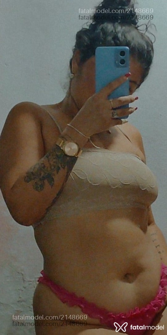 Acompanhante mulher morena (o) de olhos castanhos em Virtual - Caroline