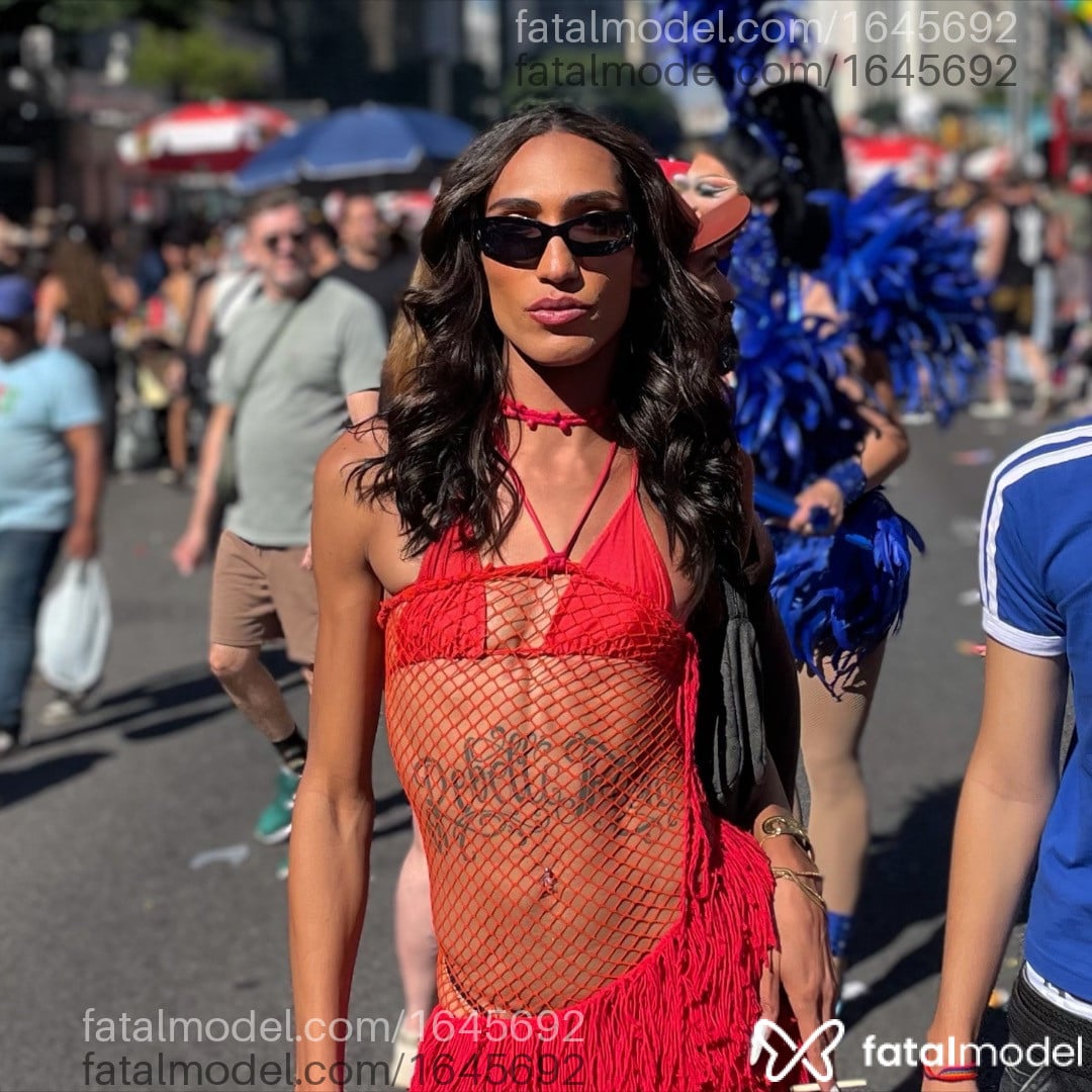 Acompanhante mulher trans morena (o) de olhos castanhos em Passa Quatro Acompanhante mulher trans morena (o) de olhos castanhos em Passa Quatro - Renathinha